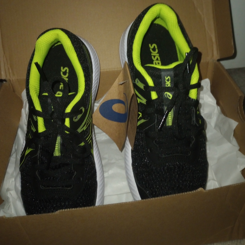 Asics Contend 7 GS BNWT US5